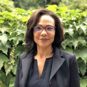 Anika Warren headshot