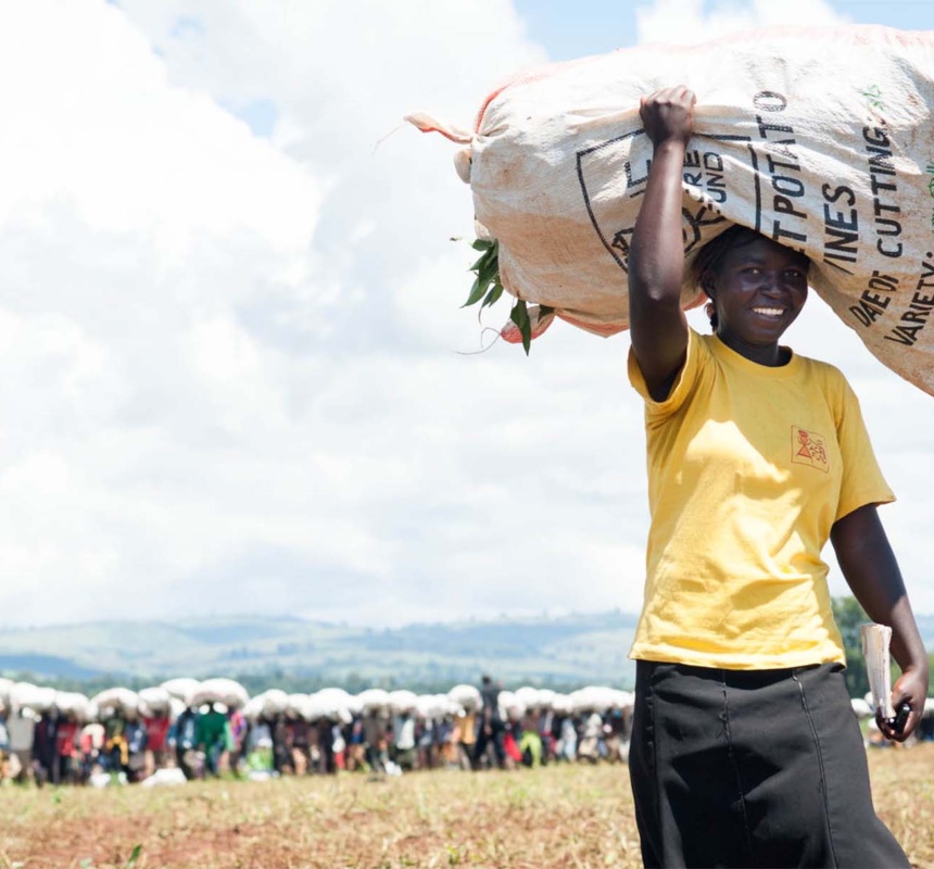 Woman carrying a big sac