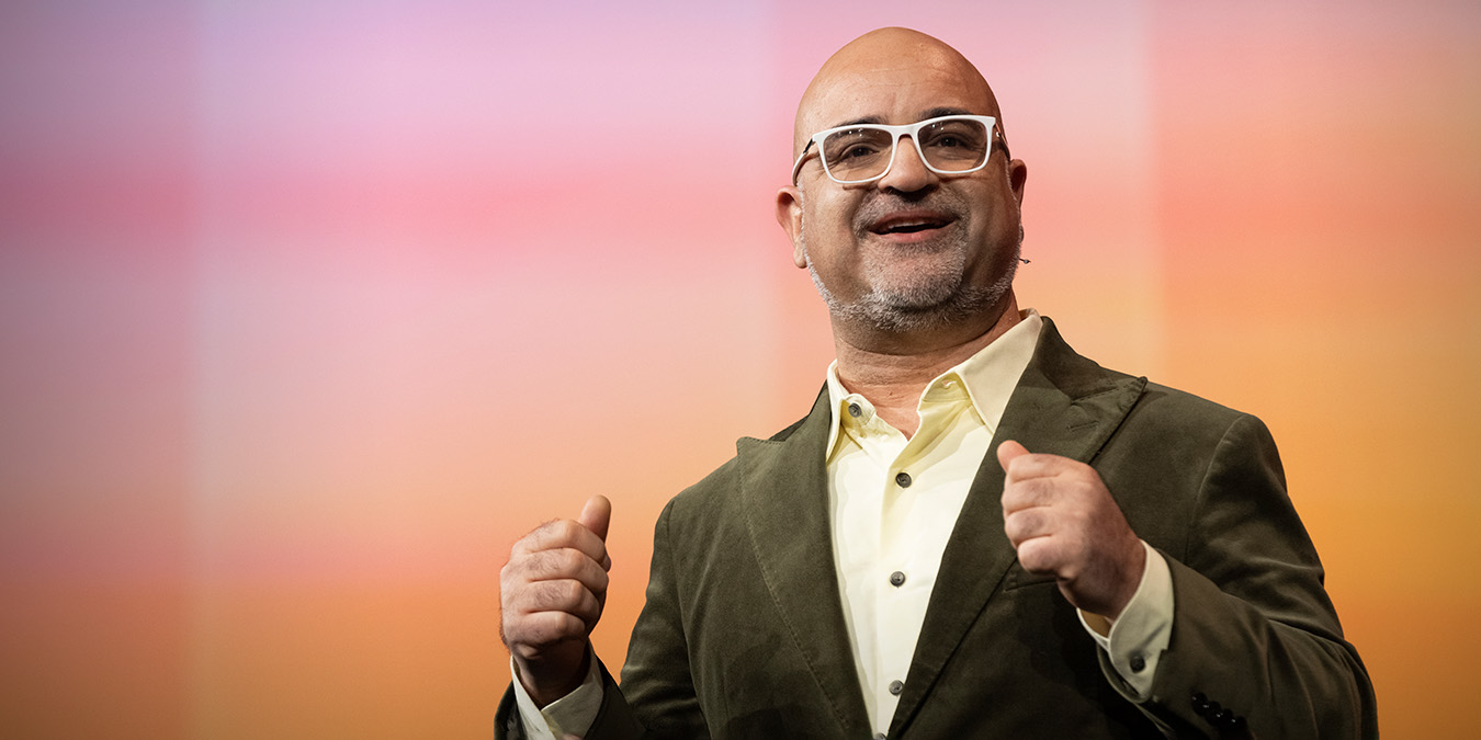 Aylon Samouha onstage